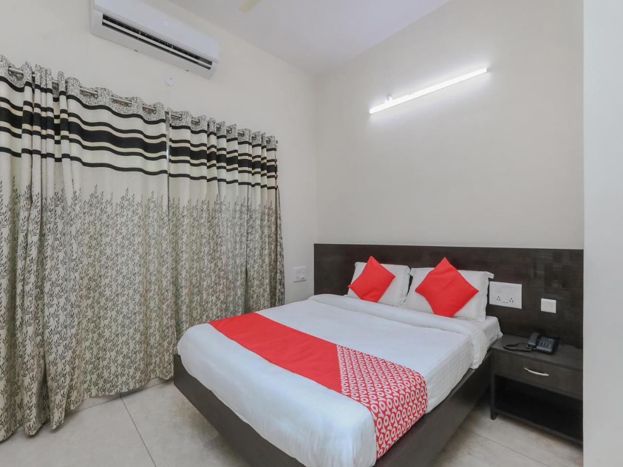 Oyo 22211 Shree Ankanatheshwara Residency Hotel Nanjangud Luaran gambar